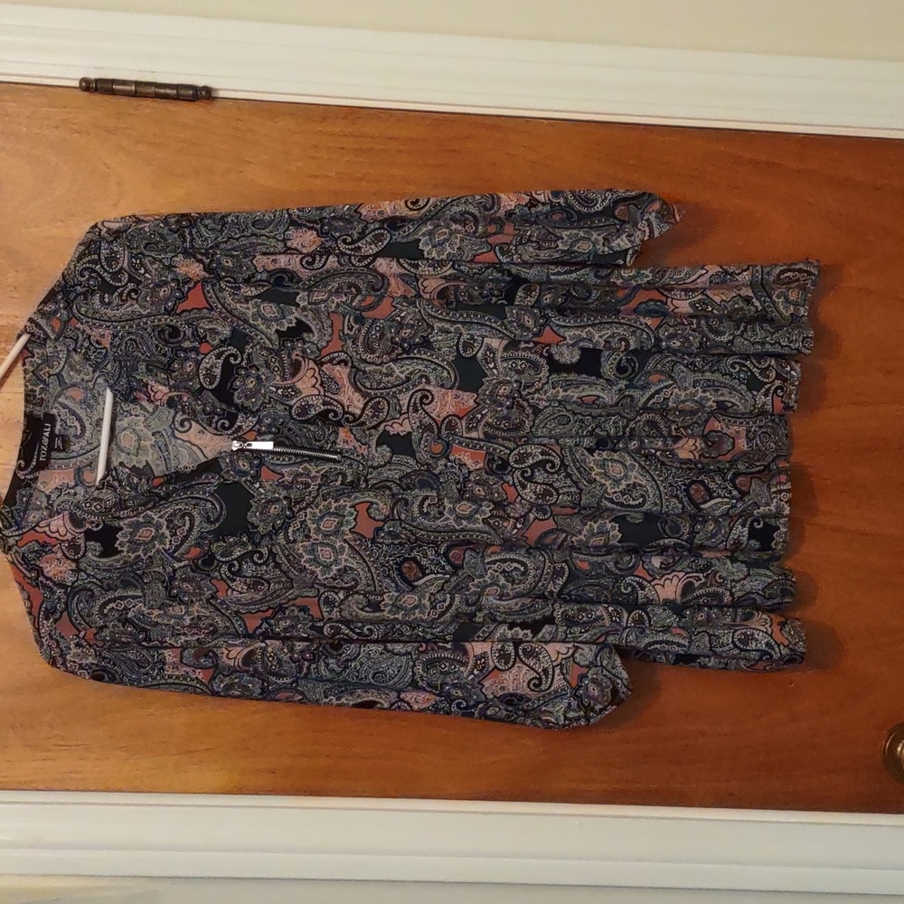 Roz & Ali paisley tunic. 2X